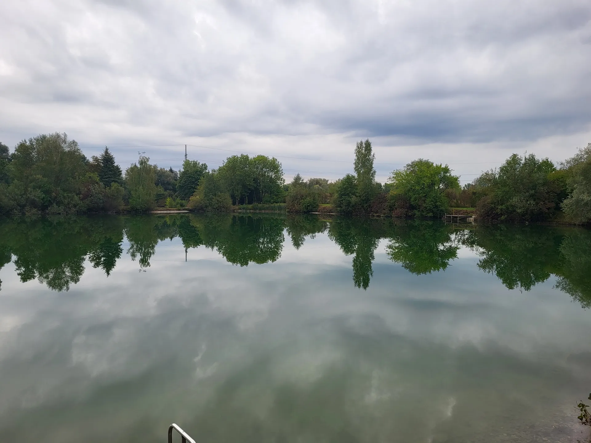 Malerische Ansicht des Bauernhof Weihers 2